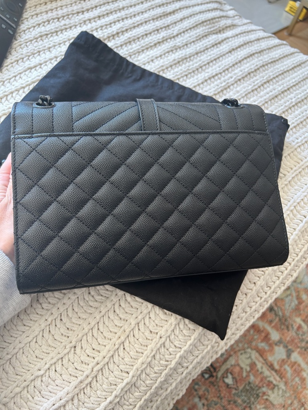 Saint Laurent Medium Envelope Chain Bag - Picture 6 of 11